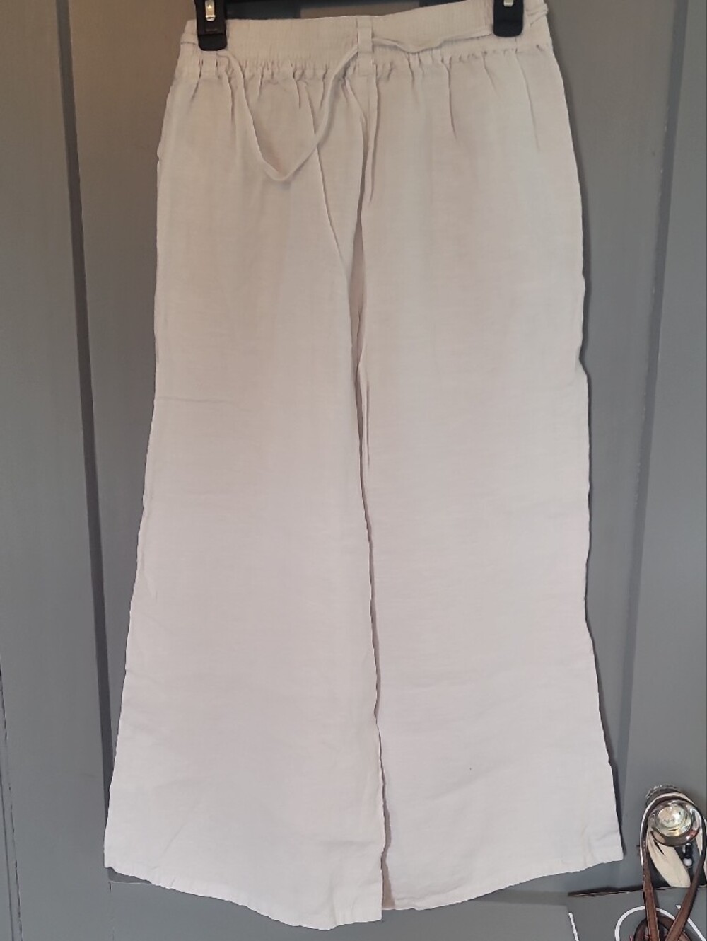 Halston Linen Cream Wide-Leg Drawstring Crop Pants - Picture 4 of 4